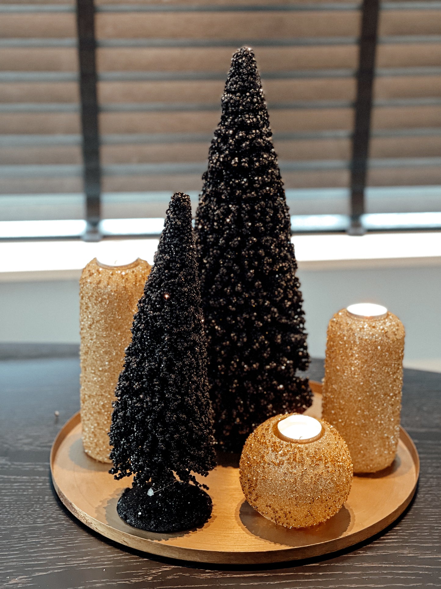 Sparkle black tree